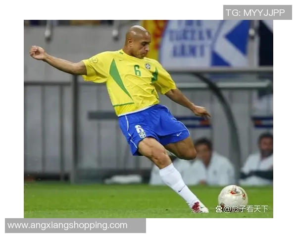 穿13号球衣的足球明星：他们在绿茵场上的非凡表现与传奇故事