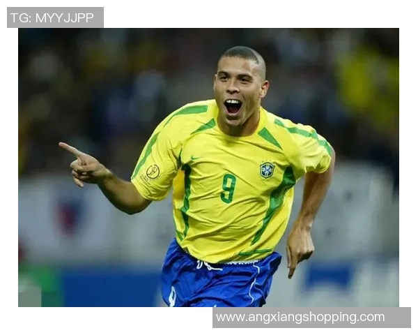 足球球星经典动作复刻大赏 重现足坛传奇时刻与激情瞬间